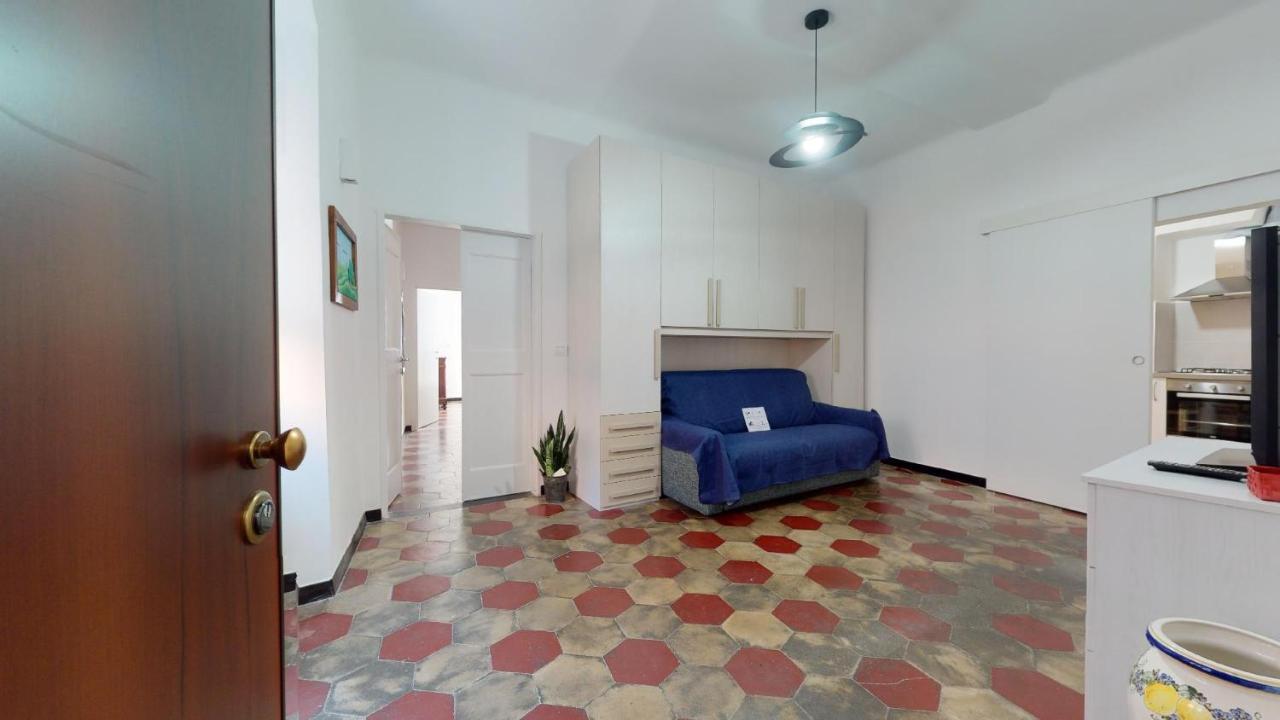 House Silvia By Holiday World Генуя Экстерьер фото